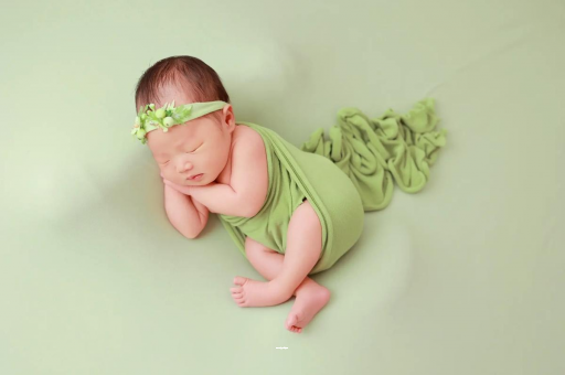 喀什宝宝下眼袋发青的原因